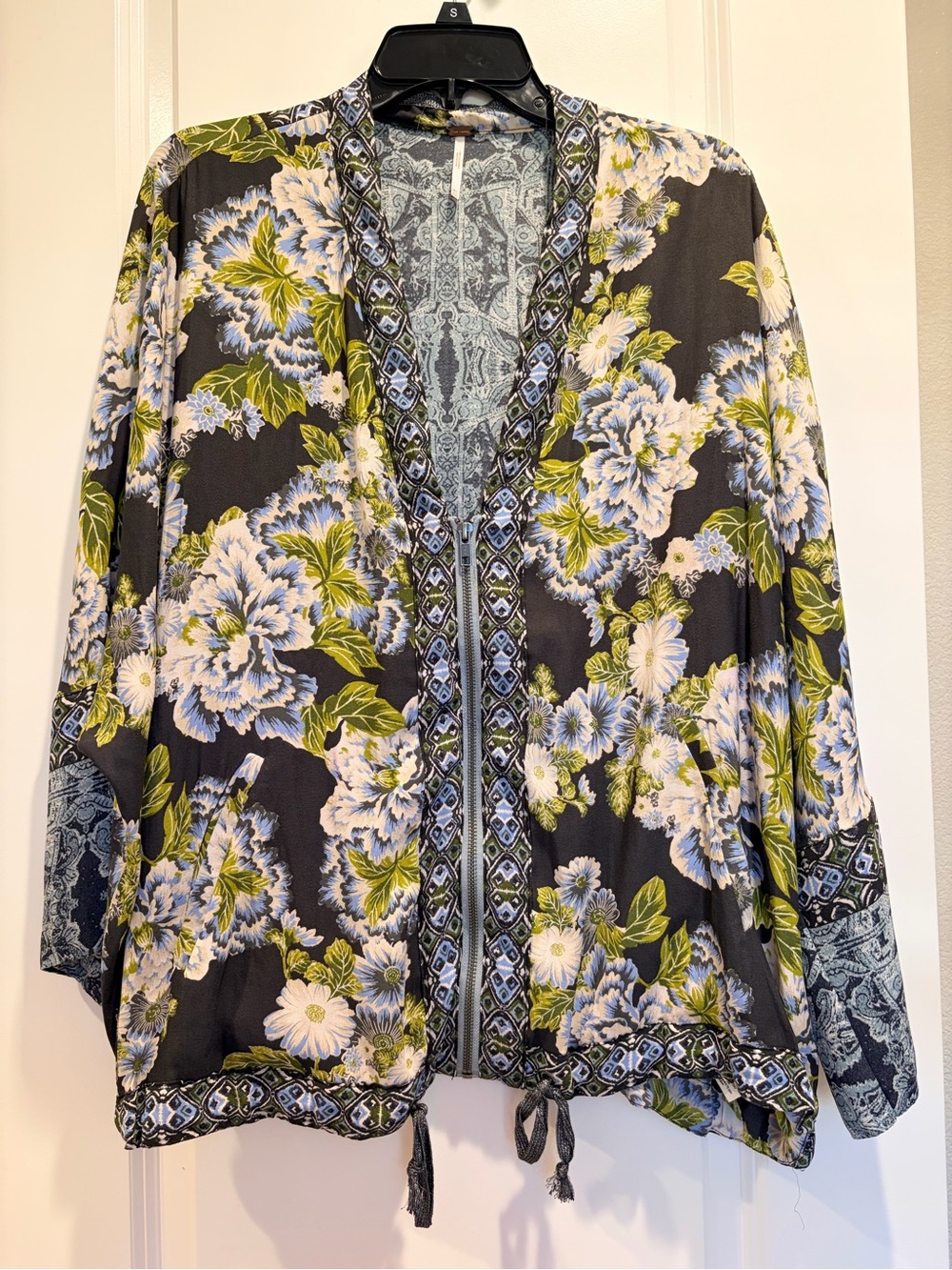 Free People Navy Wildflower Cinched Kimono Jacket with Pewter Zipper Size M/L